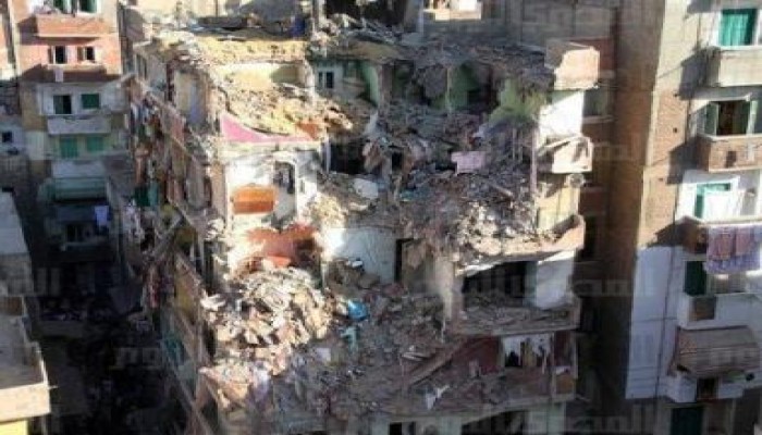 انتشال 10 جثث و5 مصابين فى حادث انهيارعقارات الاسكندرية