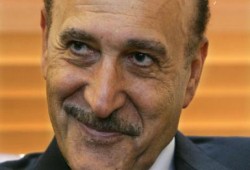 الصندوق الاسود توقف قلبه قبل ان ينبض .. (الرجل القوي ) عمر سليمان من الميلاد إلى الممات