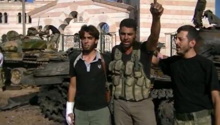 ضباط الجيش الحر وأولى لحظات تحرير اعزاز (متلفز)