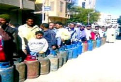" بتروجاز" تخفض 50% من إنتاجها لإفشال خطة الـ100 يوم