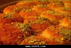 طريقة عمل الكنافه بالموز