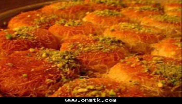 طريقة عمل الكنافه بالموز