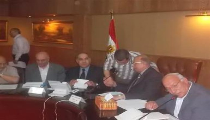مسئول (فلول)  عدو الشعب كذب فانكشف : هاجم حملة (وطن نظيف )  وتطاول على الرئيس