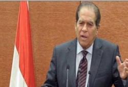 الرئيس يمنح الجنزوري قلادة الجمهورية ويعينه مستشاراً لرئيس الجمهورية