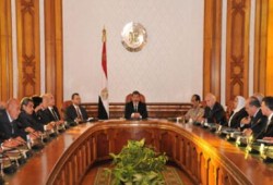 السيرة الذاتية لجميع الوزراء فى حكومة هشام قنديل