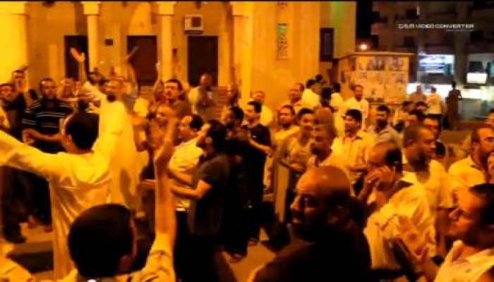 وقفة احتجاجية نظمها حزب الحريه والعداله ضد مجزرة سيناء (متلفز)