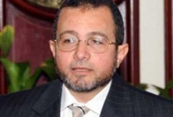 رئيس الوزراء يقرر إعادة تشكيل لجنة استعادة الأموال المهربة