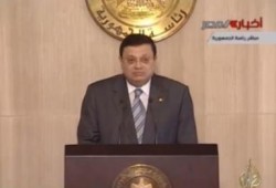 بيان رئاسة الجمهورية بإحالة طنطاوي وعنان للتقاعد وتعيين المستشار مكي نائبا للرئيس (متلفز)