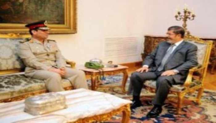 الرئيس يكلف وزير الدفاع بدراسة زيادة مرتبات القوات المسلحة