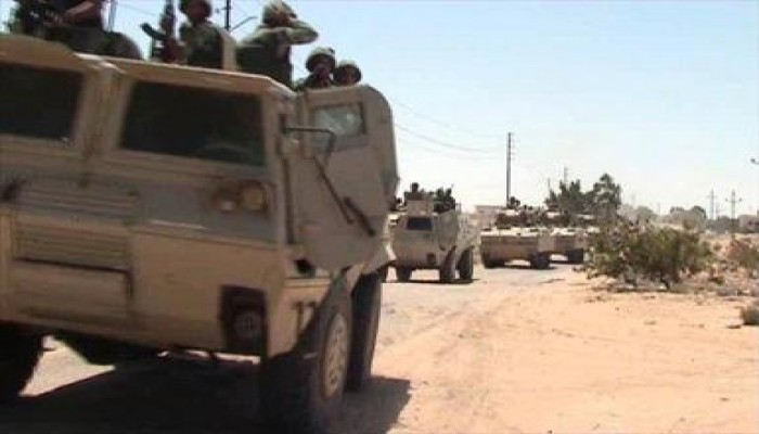 هآرتس "العبرية": الجيش المصري نقل تعزيزات عسكرية إلى سيناء دون إبلاغ الكيان الصهيوني