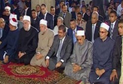 الرئيس يؤدي صلاة الجمعة الأخيرة من رمضان بالجامع الأزهر