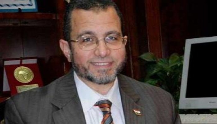قنديل يبعث ببرقية تهنئة إلى الرئيس مرسي بمناسبة عيد الفطر المبارك