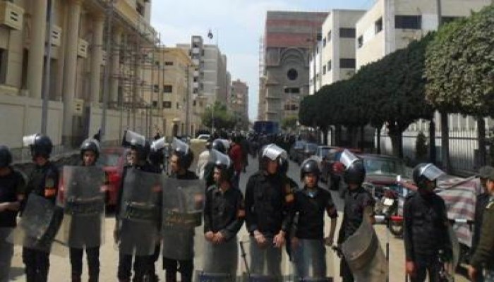 وزراة الداخلية تتسلم مقار جماعة الإخوان المسلمين وحزب الحرية والعدالة لتأمينها