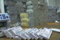إحباط محاولة تهريب 15 مليون جنيه بمطار القاهرة