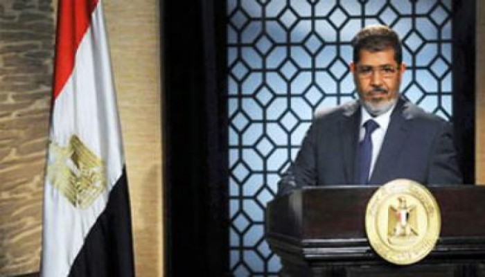 الرئيس يؤكد إصراره على محاربة الفساد وتحقيق مشروع النهضة
