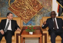 7.8 مليار دولار استثمارات مصرية مجمدة بالسودان