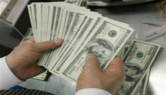 تحويلات المصريين بالخارج لمصر ترتفع إلي 17.4 مليار دولار