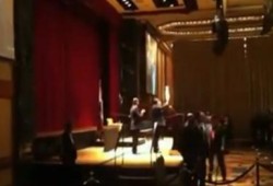 استقبال حافل للسيد الرئيس أثناء دخوله للقاء الجالية المصرية بالولايات المتحدة (متلفز)