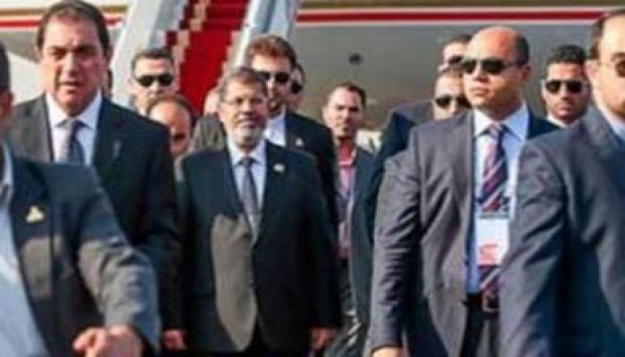 الرئيس مرسي يغادر القاهرة متوجها إلى أوغندا