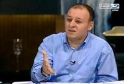 مصعب الشاعر يتسائل: "أى اوراق بتتكلم عليها وجسمي هو الاوراق" (متلفز)