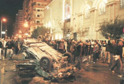 محامى القديسين: الرئيس مرسي يفتح التحقيقات فى تفجيرات الكنيسة بعد تجميدها