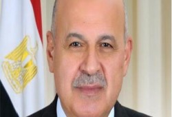 نائب الرئيس يبحث مع السفير البريطانى استرداد الأموال المهربة