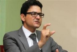 محسوب في بريطانيا لبحث استرداد الأموال المهربة وتسليم مسئولي نظام مبارك المدانين قضائياً