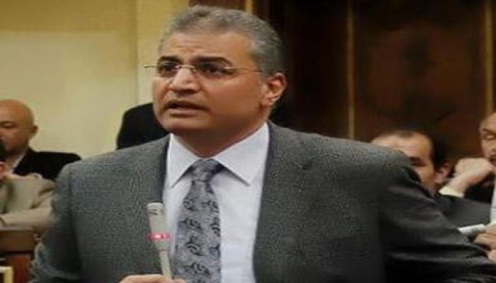 عصام سلطان يتقدم ببلاغ لمجلس القضاء الأعلى ضد النائب العام والزند بتهمة استغلال النفوذ