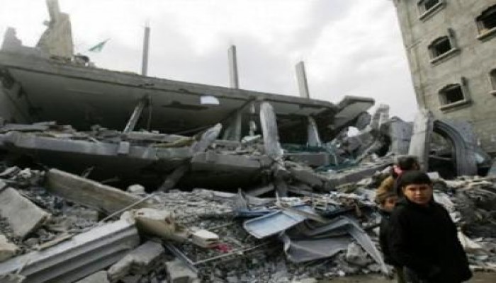 الرئيس يستعرض مع هنيه جهود إعادة أعمار قطاع غزة