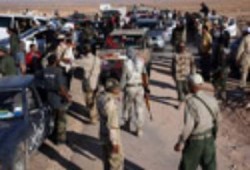 المنظمات الدولية تنصح ببقاء المصريين العالقين فى بنى وليد فى الوقت الحالى