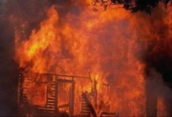 حريق مروع يلتهم محلات سوق ليبيا بمرسي  مطروح والخسائر بالملايين