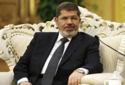 الرئيس مرسي يهنئ الرئيس الجزائري بمناسبة العيد الوطني لبلاده