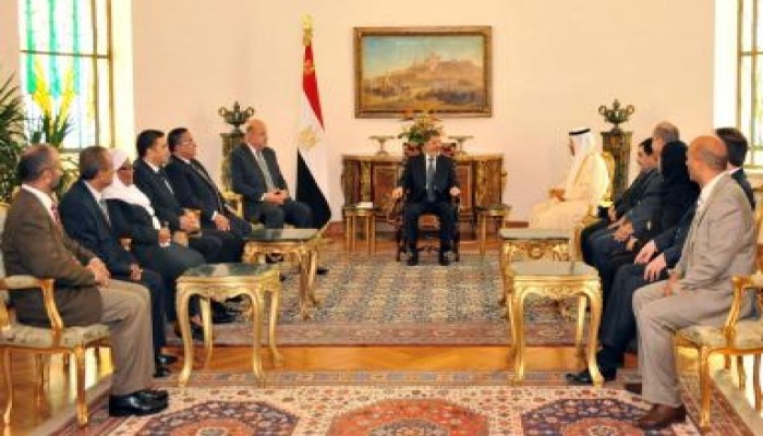لقاء الرئيس مع أعضاء مكتب البرلمان العربي الانتقالي (صور)