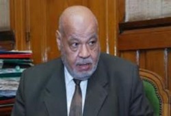 مكي يترأس لجنة لاسترداد الأموال المهربة
