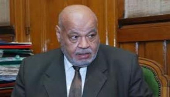 مكي يترأس لجنة لاسترداد الأموال المهربة