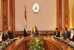 السيد الرئيس الدكتور محمد مرسى يلتقى مع وفد من رجال الاعمال الإماراتيين