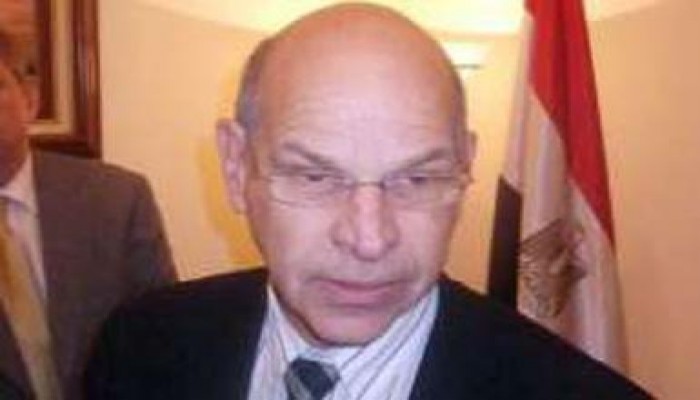 السفير الصهيونى يغادر مصر بعد إبلاغه رسالة احتجاج على عدوان غزة