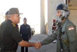 رئيس الأركان يزور احد أكبر القواعد الجوية بغرب القناة اليوم (صور)