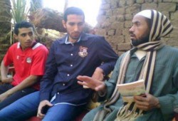 ابو تريكة يزور اهالي شهداء أسيوط