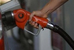 تطبيق رفع الدعم عن بنزين 95 من اليوم.. وتوزيع البنزين من خلال الكوبونات من إبريل المقبل