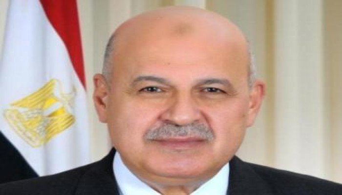 الرئيس ينيب "مكي" لرئاسة وفد مصر في قمة الثماني الإسلامية
