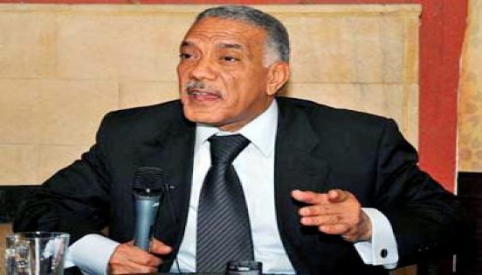رئيس نادي القضاة الأسبق الزند خان مهنته
