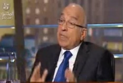 فهمى هويدي: هناك مؤامرة كبرى ضد الرئيس (متلفز)