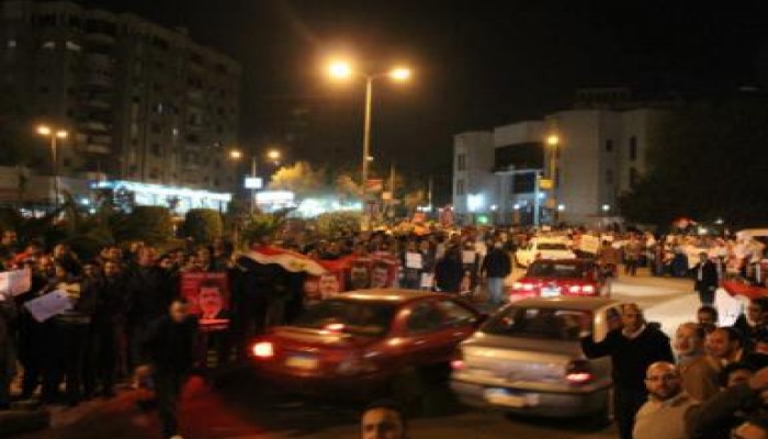 وقفة لتأييد قرارات الرئيس بالمقطم (صور)