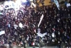 حشود ضخمة في مليونية الشرعية والوفاق الوطني بأسيوط  (متلفز)