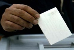 اقبال كثيف في ثاني أيام التصويت على الدستور في الخارج