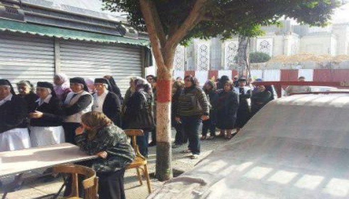 الأقباط يحتشدون أمام مقرات اللجان وتواجد للراهبات والقساوسة