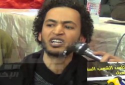 خريج فنون مسرحية وصاحب "كوافير حلاقة" يناظر النخبة (متلفز)