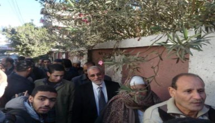 المرشد العام للإخوان المسلمون يدلي بصوته في الاستفتاء