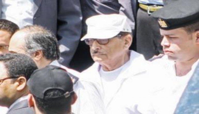 حبس صفوت الشريف15 يوما  بتهمة الإسناد بالأمر المباشرعلى نحو أضر بالمال العام